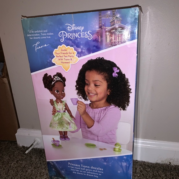Disney Princess Tea Time Tiana and Naveen NIB - Picture 3 of 8